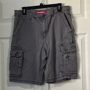 UNIONBAY Charcoal Cargo Shorts size 34